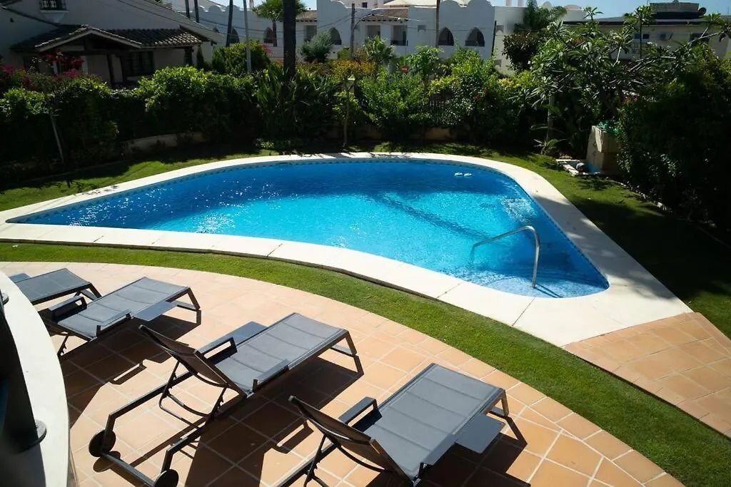 Beachside Villa In Puerto Marina, Benalmádena Spanien